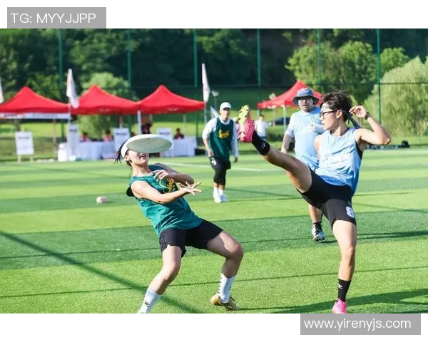 飞盘竞技的魅力:深入解析北京飞盘队的默契配合与战术策略 飞盘竞技的魅力:深入解析北京飞盘队的默契配合与战术策略