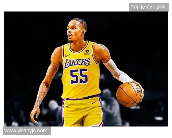 德章泰穆雷的篮球之路：从新秀到全明星的成长历程与挑战