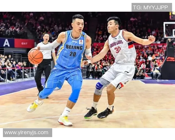 翟晓川的篮球之路:从青年才俊到职业明星的成长历程与心路历程 翟晓川的篮球之路:从青年才俊到职业明星的成长历程与心路历程